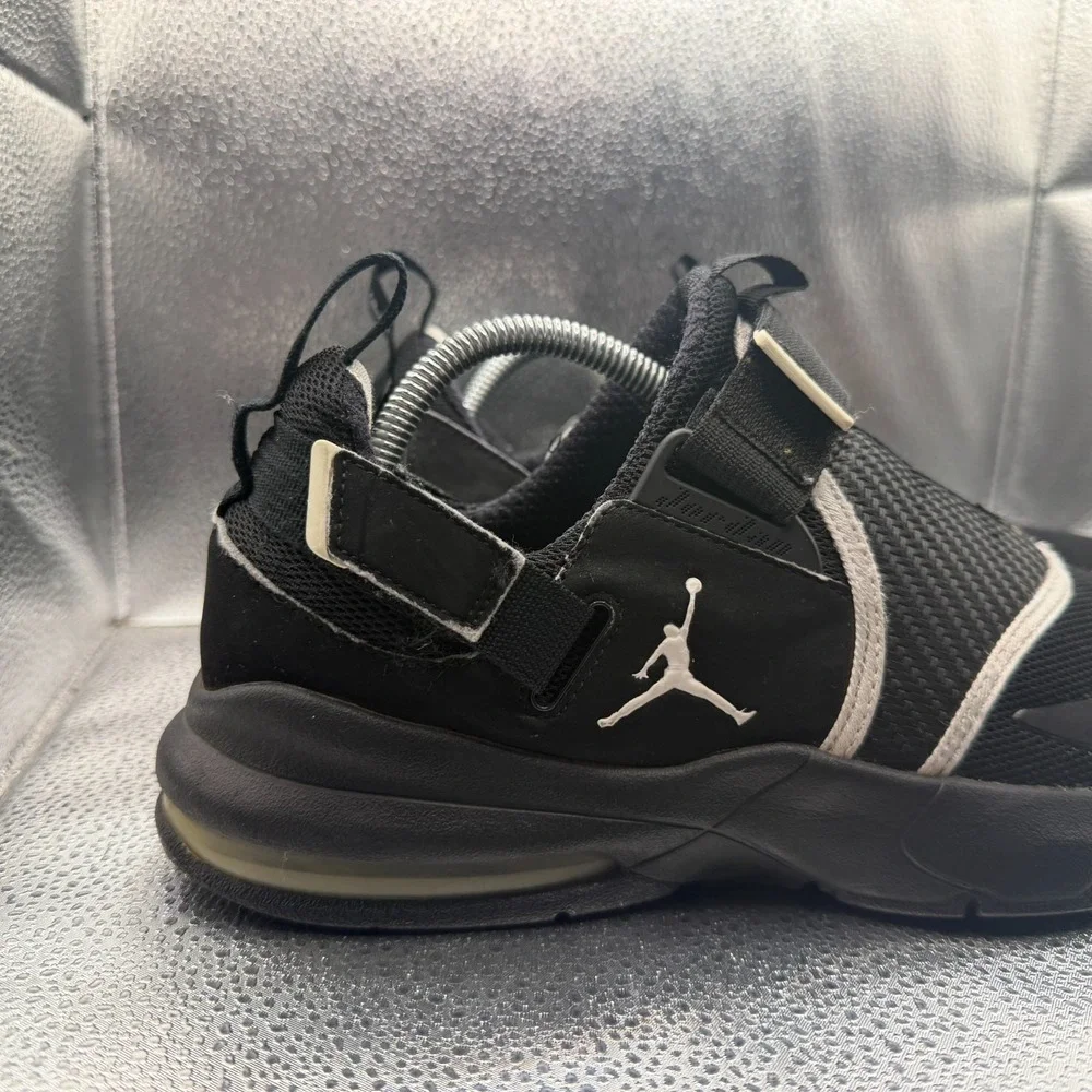 Size 8.5 Air Jordan Trunner 11‎ LX Black White Mens Athletic Sneakers 453843-001